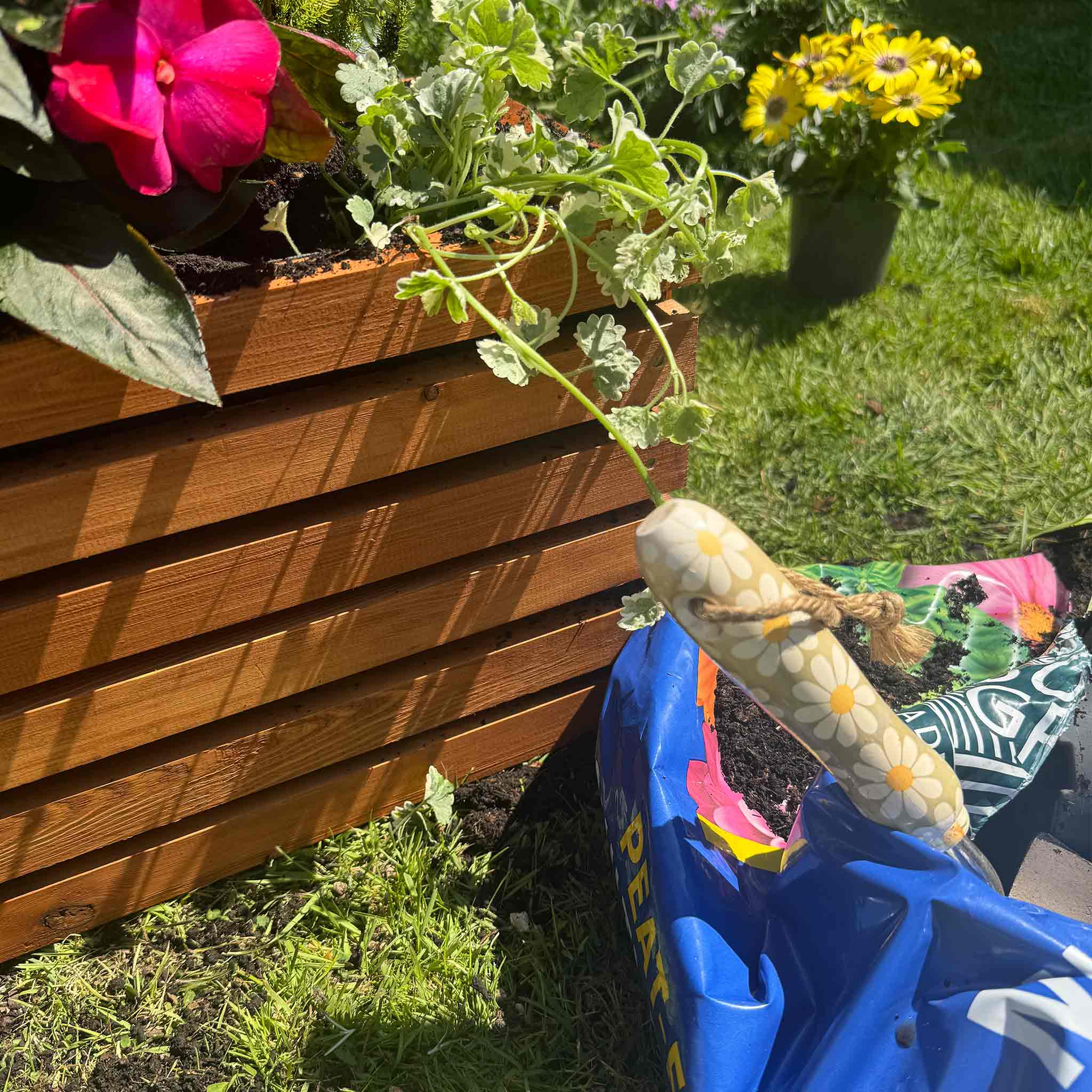 The Sussex Planter Outdoor Wooden Raised Bed