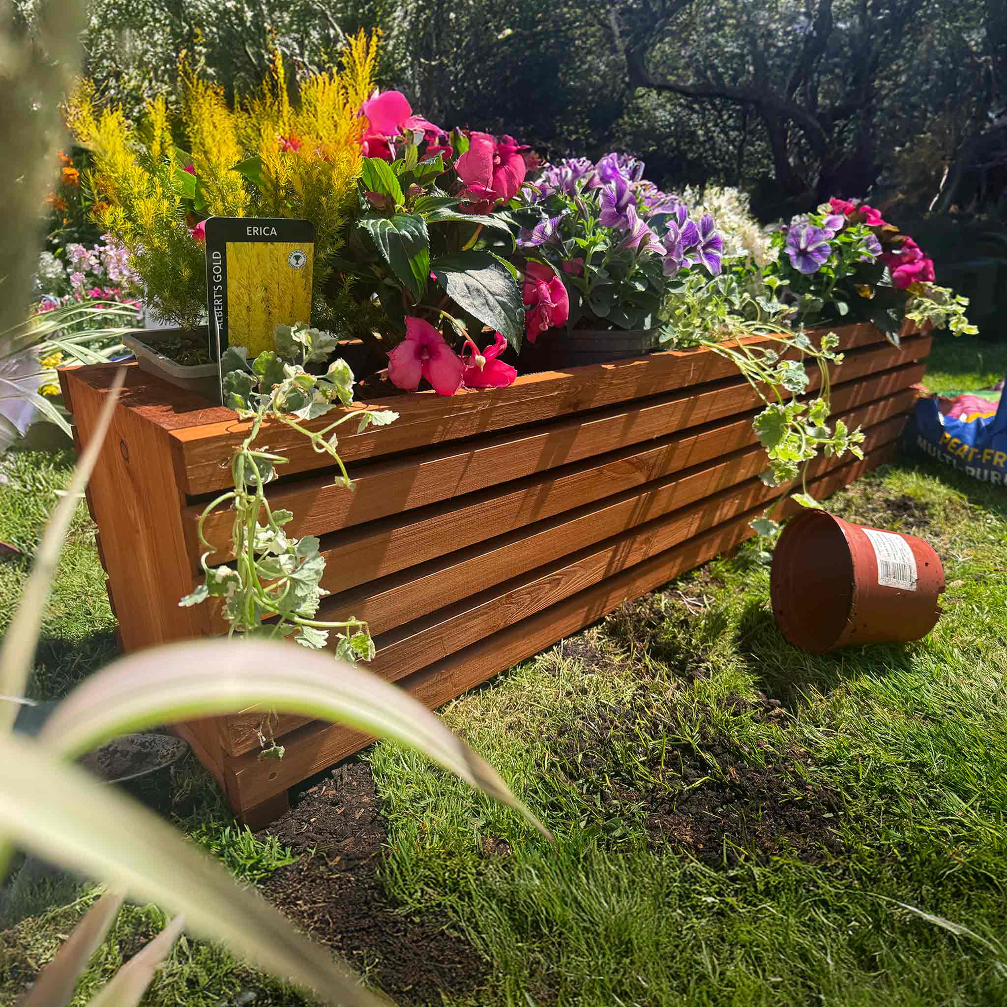 The Sussex Planter Outdoor Wooden Raised Bed
