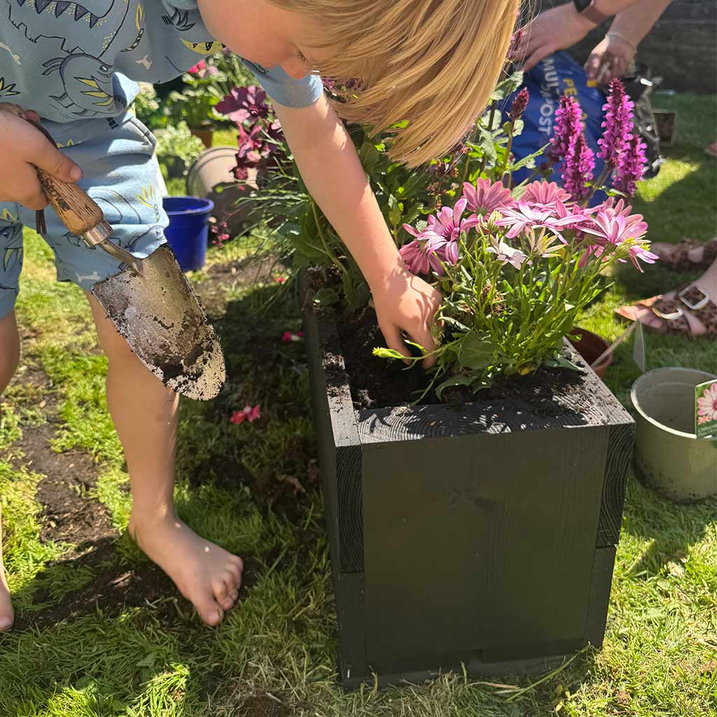 The Hastings Black Wooden Planter