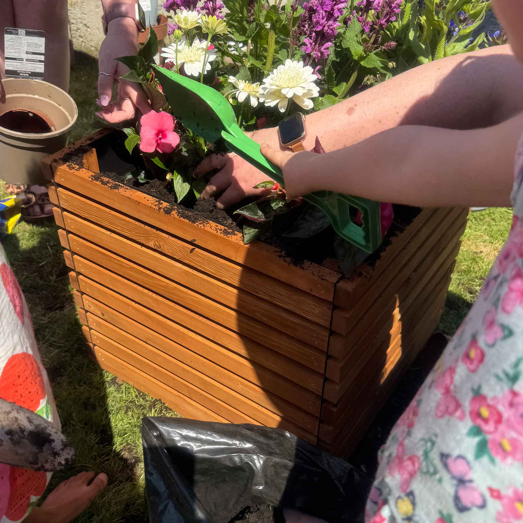 The Square Sussex Planter Tan